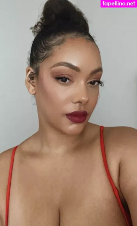 Famousaria OnlyFans Thumbnail #wXK4zYbJLc