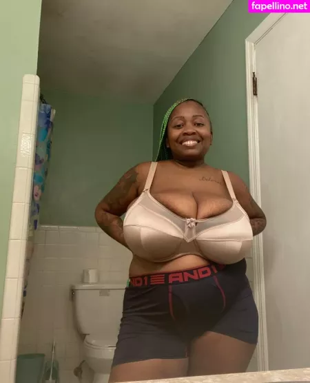 Famousstarkmarie OnlyFans Thumbnail #eQIdp0fqxJ