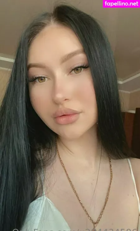 Fancy Lips OnlyFans Thumbnail #DPvLlh0A2b