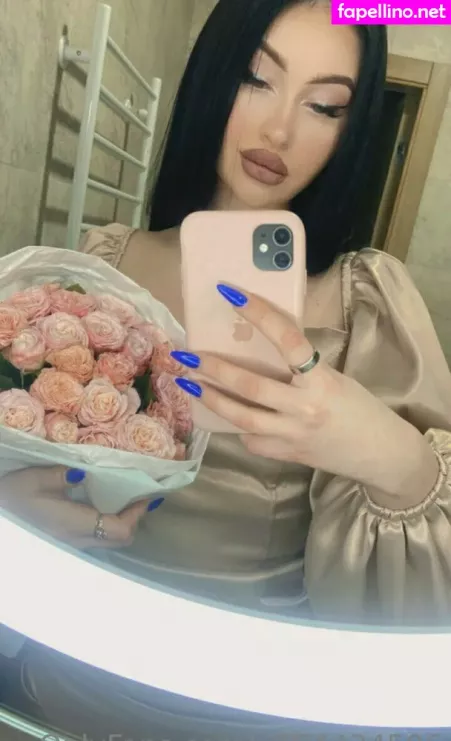 Fancy Lips OnlyFans Thumbnail #iZ0E75oOUr