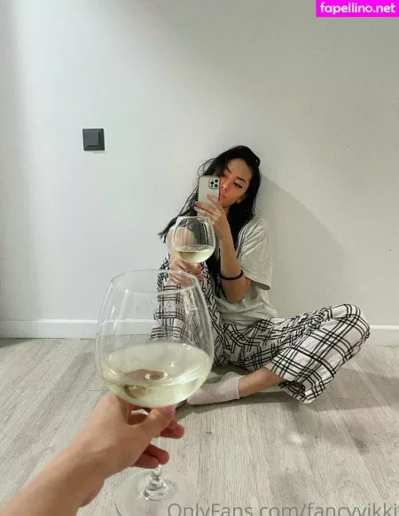 Fancyv Fancyvikki Vixivik OnlyFans Thumbnail #imbDINjVrD