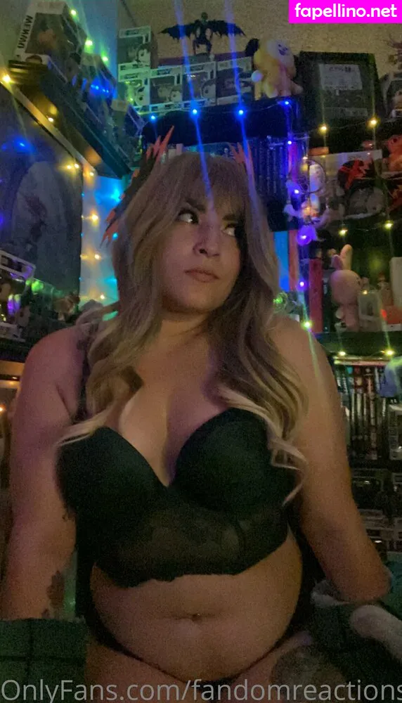 fandomreactgirls, fandomreactions Nude Leaked OnlyFans Photo #M1e3RRwZih