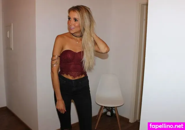 Fanny Maria Elter OnlyFans Thumbnail #pi6DjNKQeR