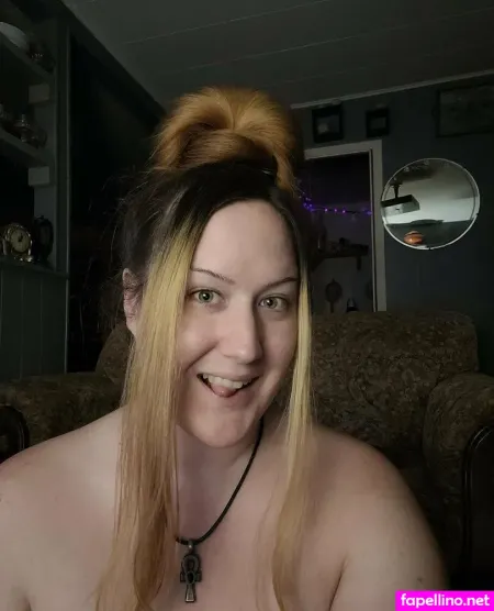 Fantasyneighbor420 OnlyFans Thumbnail #ULi8c4PCjx