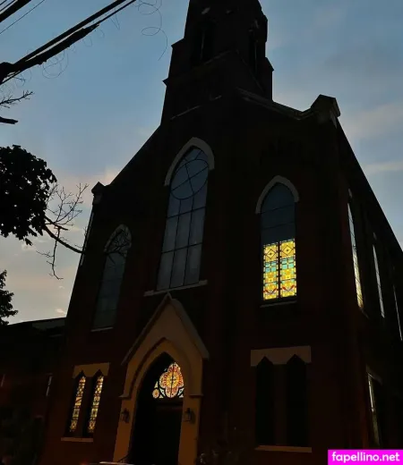 Farah Asteri OnlyFans Thumbnail #5kuNu3PyB8