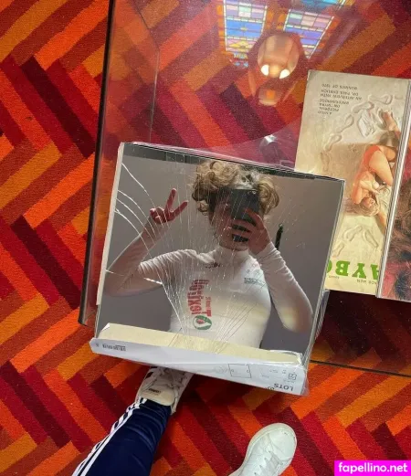 Farah Asteri OnlyFans Thumbnail #NV6qc6arIg