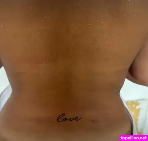 Farah Off OnlyFans Thumbnail #xaea0V24oG