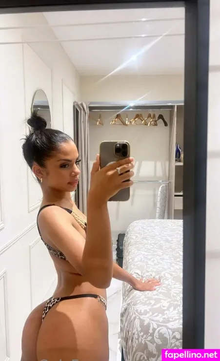 Farahwebb OnlyFans Thumbnail #V2vyM3YUS2