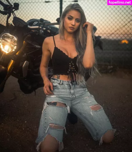 Farbenfuchs OnlyFans Thumbnail #p3EaLHvGRh