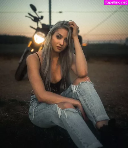 Farbenfuchs OnlyFans Thumbnail #qQtWCuOjzF