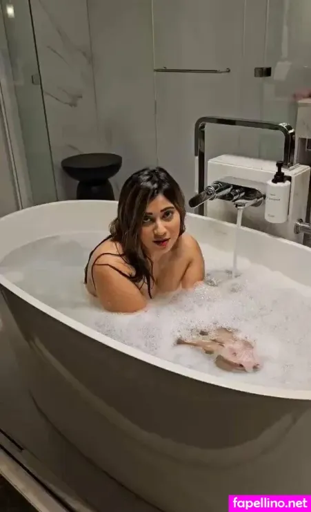 Fariha Khan OnlyFans Thumbnail #Djt3KGO0Mo