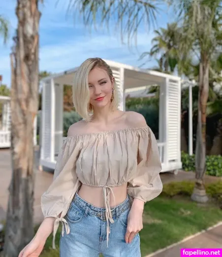 Farina Jo OnlyFans Thumbnail #sBXeP2Hw6Z