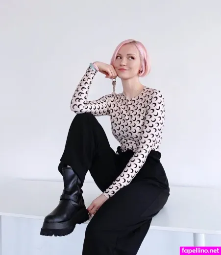 Farina Jo OnlyFans Thumbnail #skdHvIRNQE