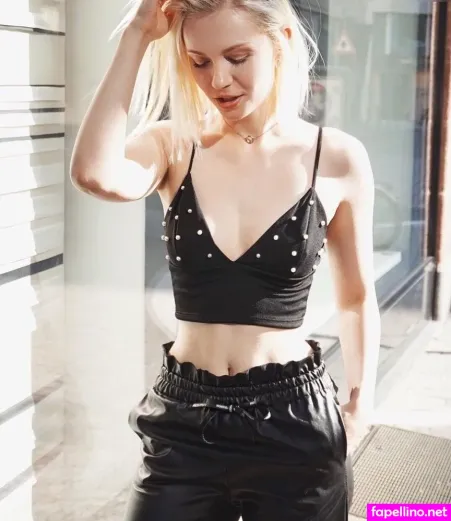 Farina Jo OnlyFans Thumbnail #zLw3DrP5Cx