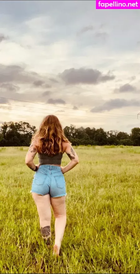 Farm Girl OnlyFans Thumbnail #VQ6upAerzs
