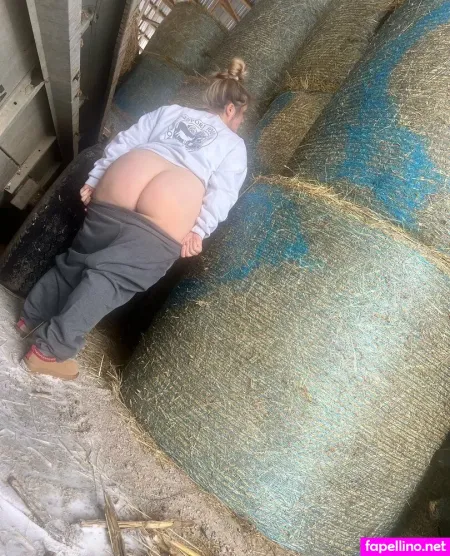 Farmwifegonewild OnlyFans Thumbnail #GbqQvpqlDS