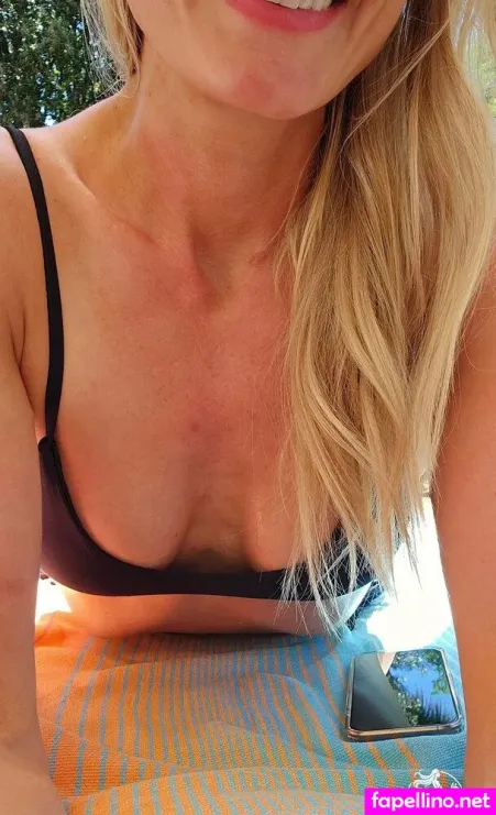 Farrahandthefoxfree OnlyFans Thumbnail #Ha76hzEMXM