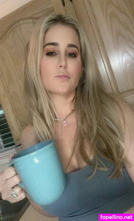Farrahcollinsxoxo OnlyFans Thumbnail #xQKm7QZF2r