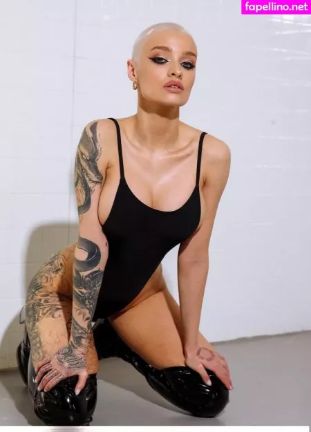 Farruhhhamraeva OnlyFans Thumbnail #CNTzXAb9I0