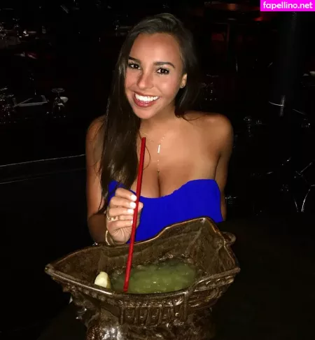 Faryn Corey OnlyFans Thumbnail #XTxC8EszR0