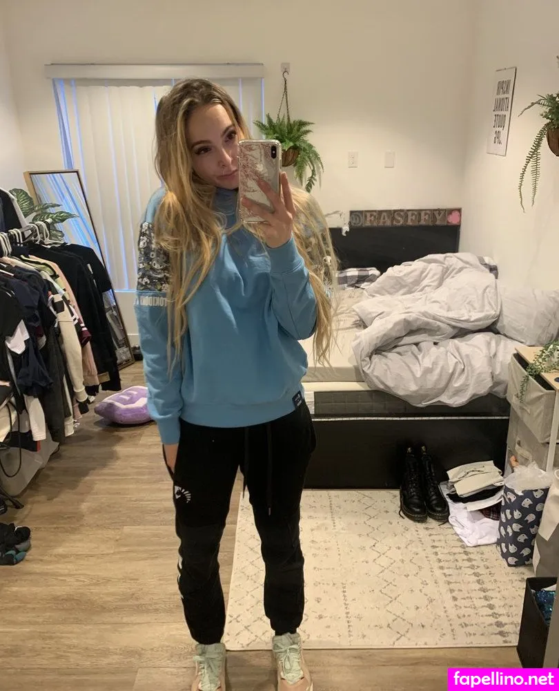 fasffy Nude Leaked OnlyFans Photo #8BsV1VstNX