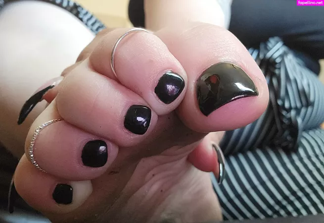 Fatassgoddess OnlyFans Thumbnail #WKzYx5l9gx