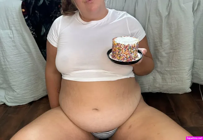 Fatbeachbabe OnlyFans Thumbnail #acpzyzGOl3