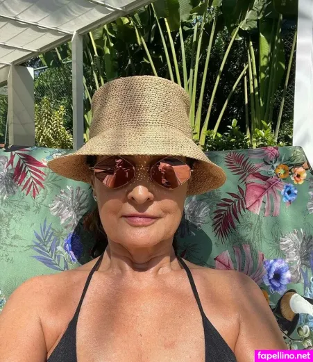 Fatima Bernardes OnlyFans Thumbnail #BEtoXXvWbg