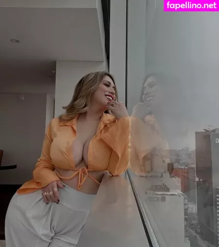 Fatima Segovia La Chuecona OnlyFans Thumbnail #2SmwEetUw8