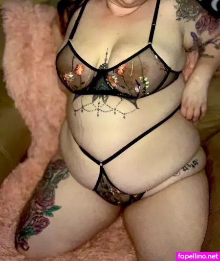 Fatmilkymomma69 OnlyFans Thumbnail #7BYsTIePtB