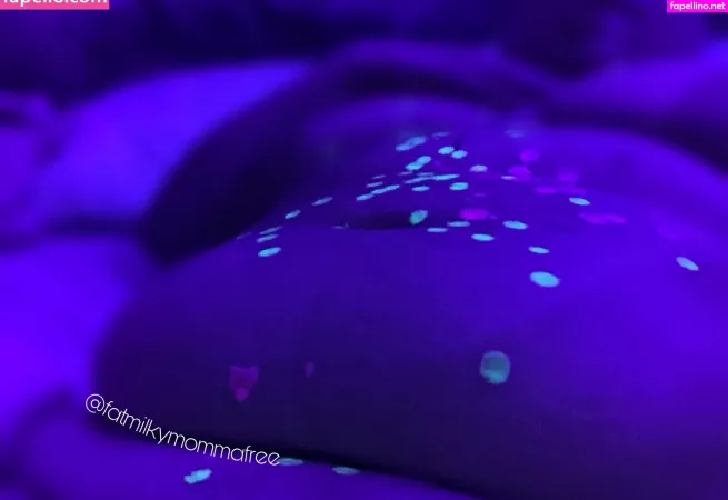 Fatmilkymommafree OnlyFans Thumbnail #yRTfHDGIKE