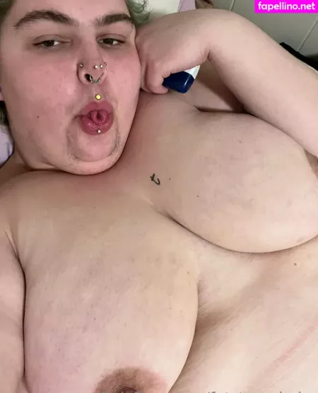 Fatstonerbaby OnlyFans Thumbnail #4MfvTmRWyb