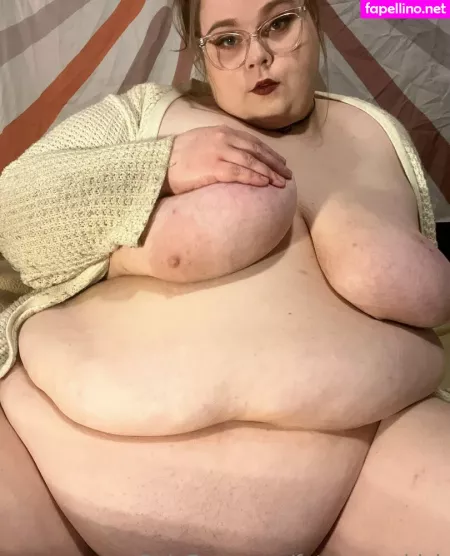 Fatstonerchick OnlyFans Thumbnail #5GiJKKHsb2