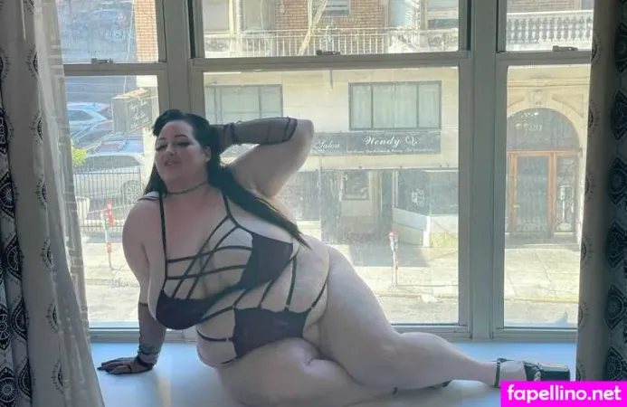 Fatty Goddess Eliza Allure OnlyFans Thumbnail #Q4KTAy37FO