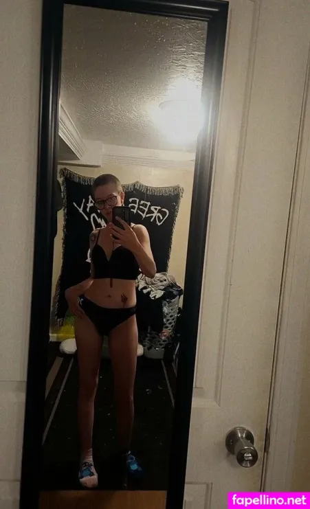 Fauxpheonix5415 OnlyFans Thumbnail #osnxv63Djh