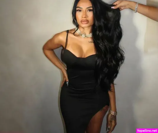 Fav Foreignn Main Profile Photo