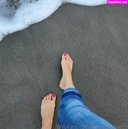 Favorablefeet11 OnlyFans Thumbnail #2PHNpmvvtC