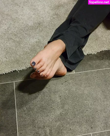 Favorablefeet11 OnlyFans Thumbnail #yyLhnUw1tl