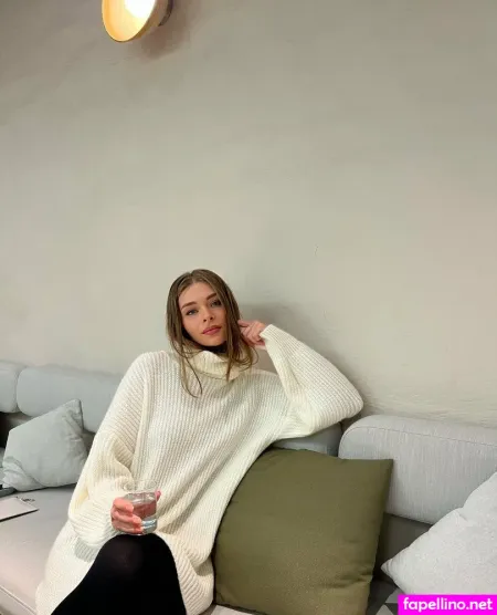 Favoriteemma OnlyFans Thumbnail #ga433FkUrC