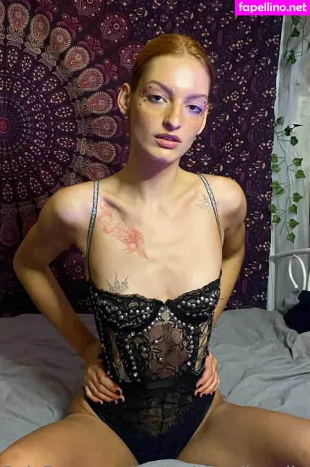 Favouriteredheadbella OnlyFans Thumbnail #BeqlFcUtqK