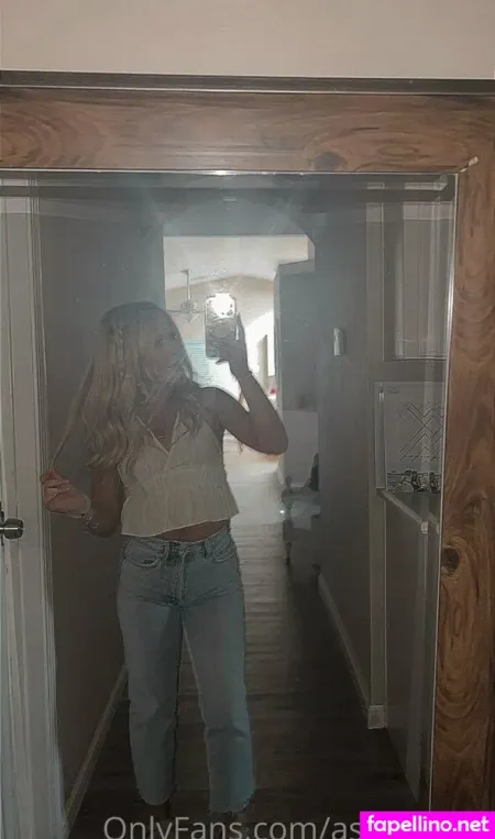 Favpetitegal OnlyFans Thumbnail #BQNTrtH0hi