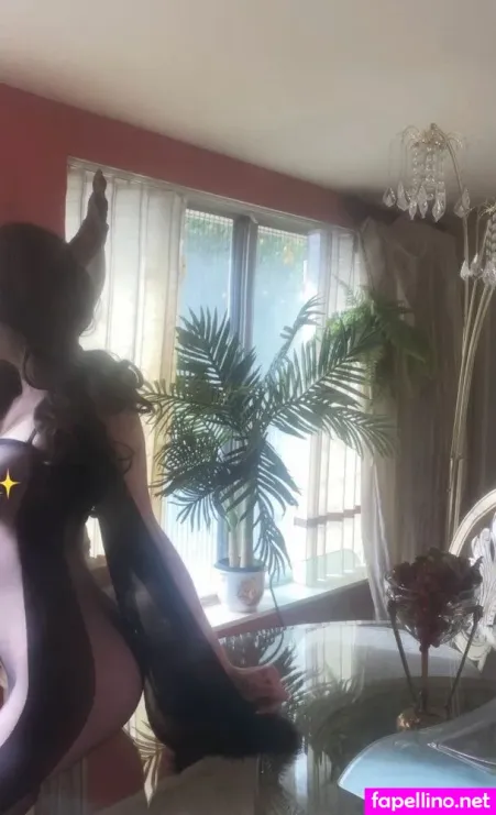 Fawneyes Main Profile Photo