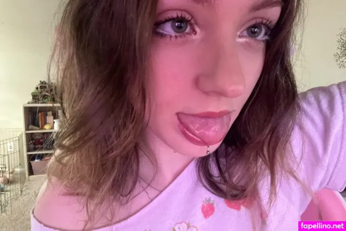 Fawnyum OnlyFans Thumbnail #7PaoxFWZ17