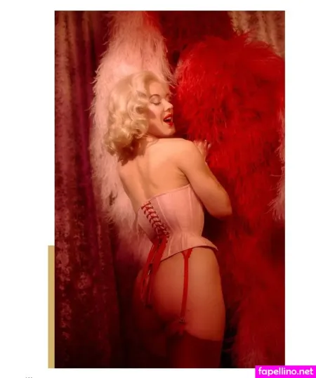 Fay Loren OnlyFans Thumbnail #korxVzcjds