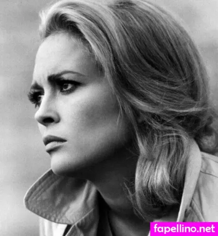 Faye Dunaway OnlyFans Thumbnail #0ONFTuNfmZ