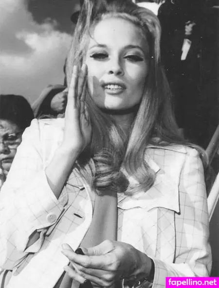 Faye Dunaway OnlyFans Thumbnail #8qcmTV33WP