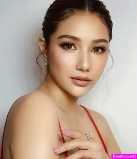 Faye Lorenzo OnlyFans Thumbnail #KGV9bJD6Tf