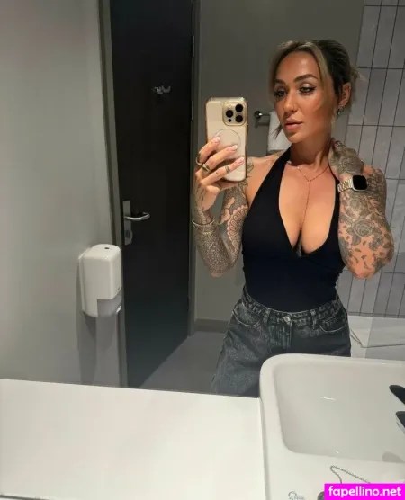 Faye Padley 2 OnlyFans Thumbnail #U35TO968Ki