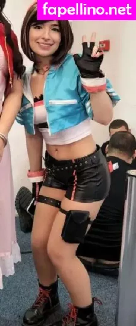 Faye Tan OnlyFans Thumbnail #2BKjlfWNHo