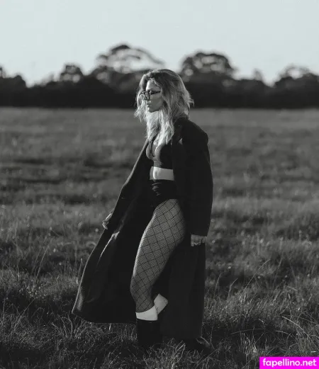 Faye Van Hest OnlyFans Thumbnail #lwyO998zmD